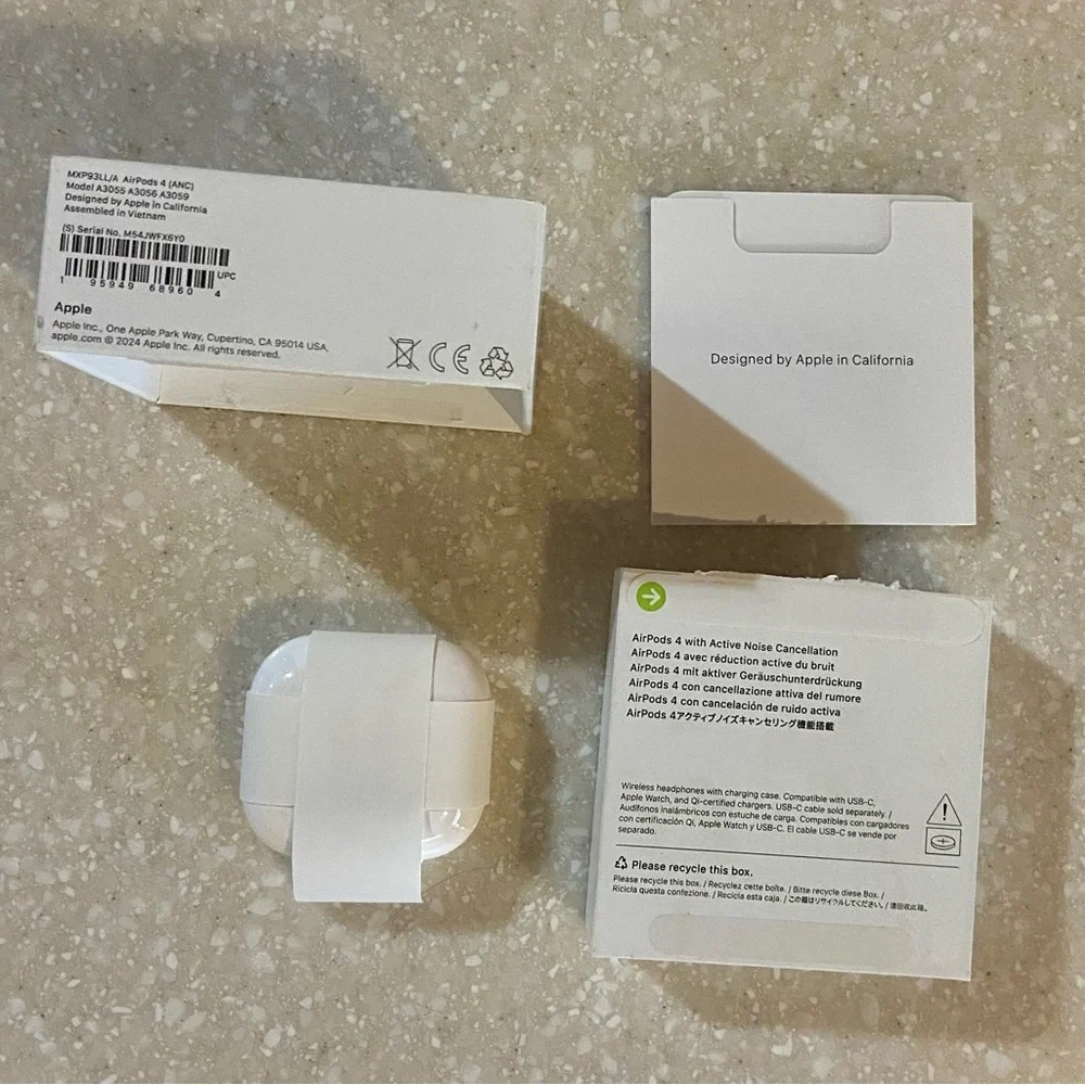Apple AirPods 4 Case with Boxes - White